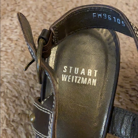 Stuart Weitzman grommet leather shoes - Picture 2 of 6